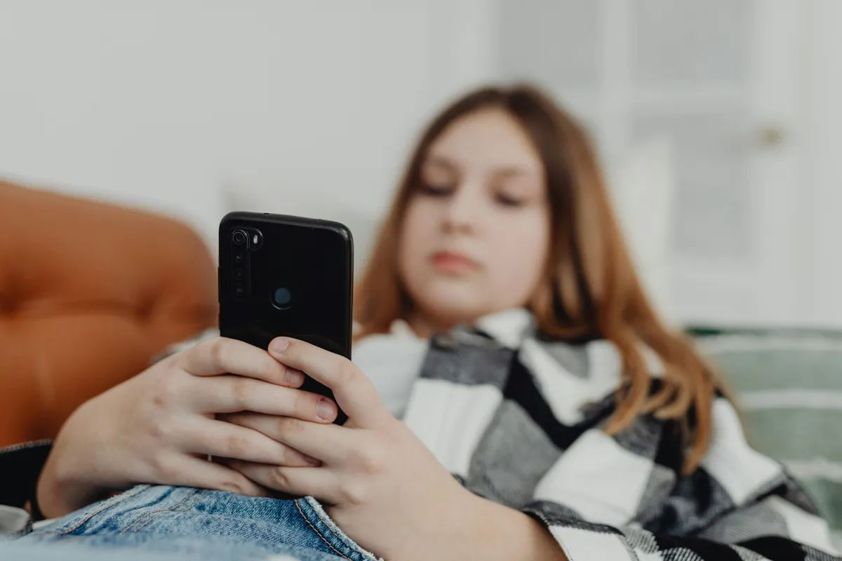 Can healthy screen habits in preschool years prevent problematic social media use?